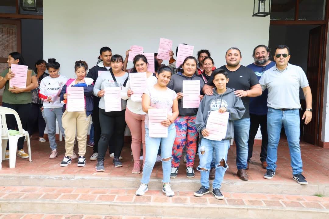 METAN- SALTA : ENERGÍA Y OPORTUNIDADES PARA MÁS FAMILIAS METANENSES.