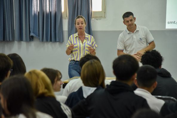 Capacitamos a nuestros alumnos de la escuela Gabriela Mistral para ser promotores turísticos.