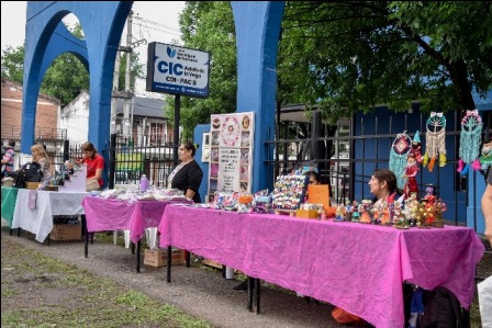 “Expo Mamá”: feria y talleres de artesanías en el CIC Adolfo de la Vega.