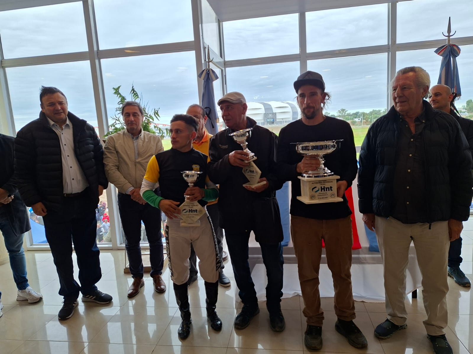 SANTIAGO DEL ESTERO:   El Vicegobernador entregó el premio mayor al ganador del clásico Día de la Autonomía Provincial